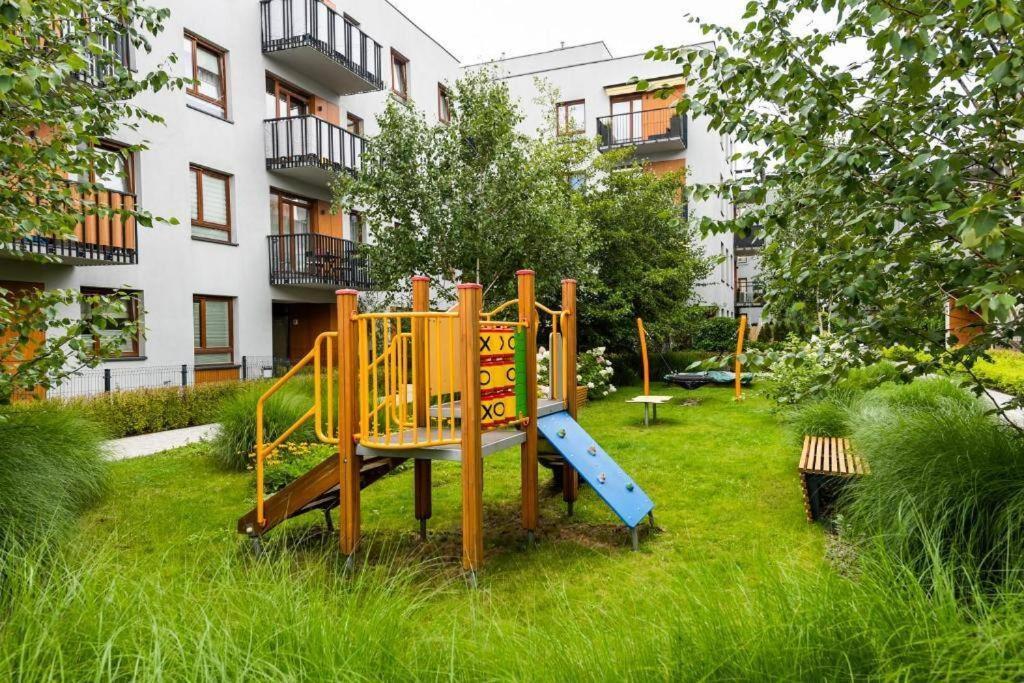 Luxury Garden Apartment Warsaw Exterior photo